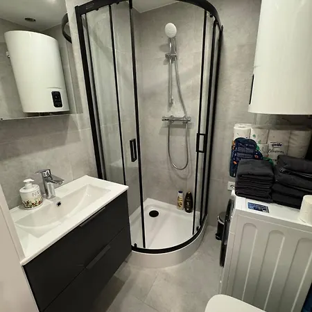 Apartament Peaceful Den With Glimpse - First